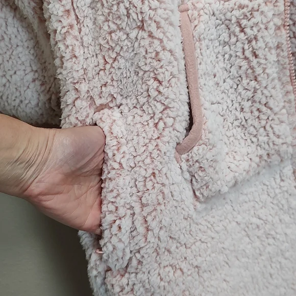 Victoria's Secret PINK Sherpa Hooded Onsie - Picture 8 of 10